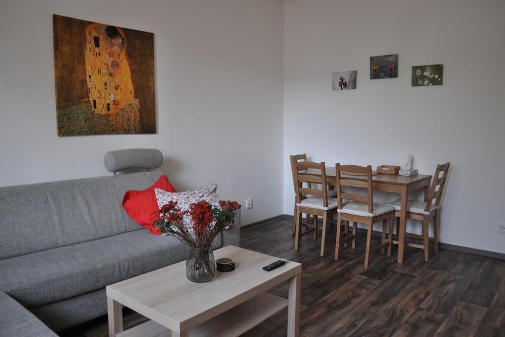 Apartment In Praha 3 Eksteriør bilde