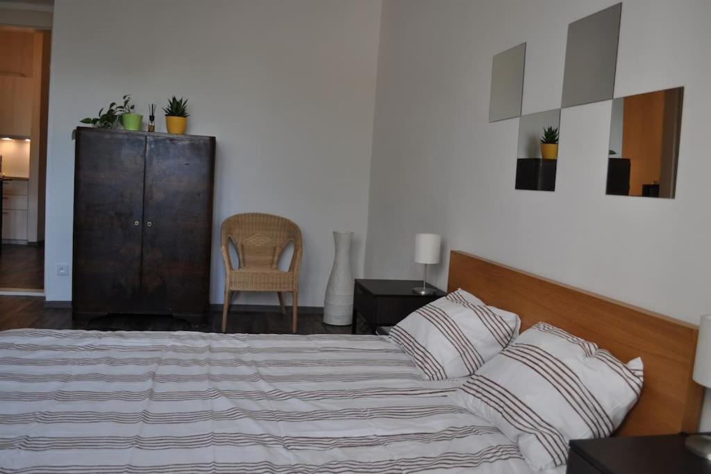 Apartment In Praha 3 Eksteriør bilde